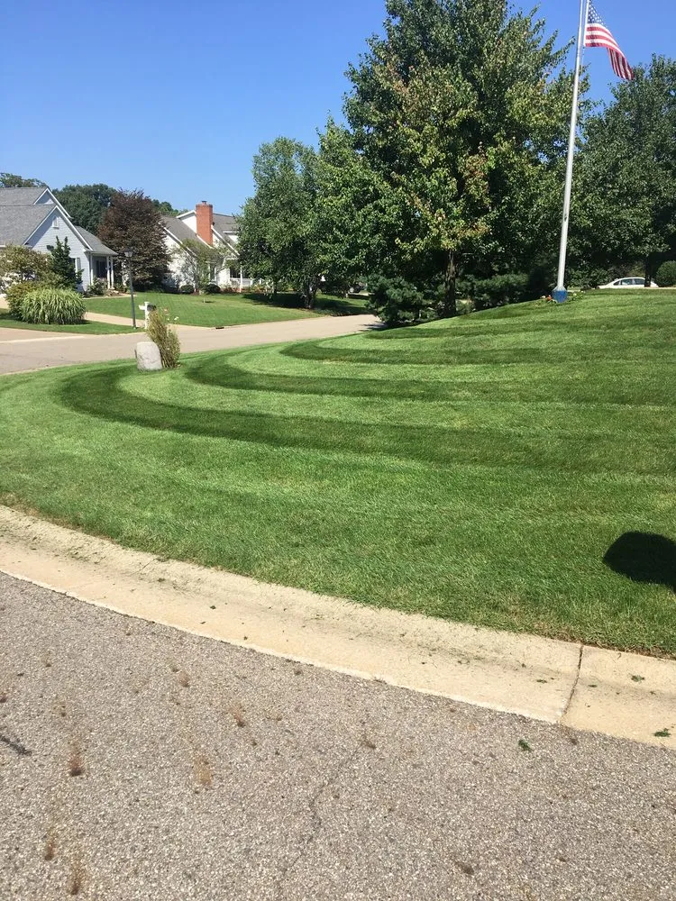 Reliable yard cleanup service in Massillon, OH by SJL Lawns