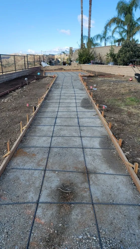 Affordable garden landscaping experts serving Canyon Country, CA - SJR Landscaping
