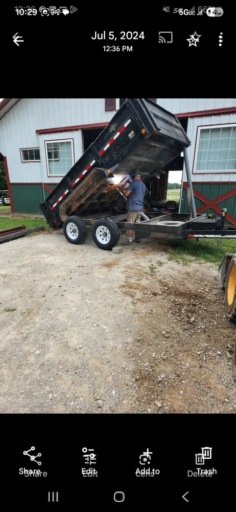 Local lawn mowing service in Wright City, MO by Sjs Basicscapes