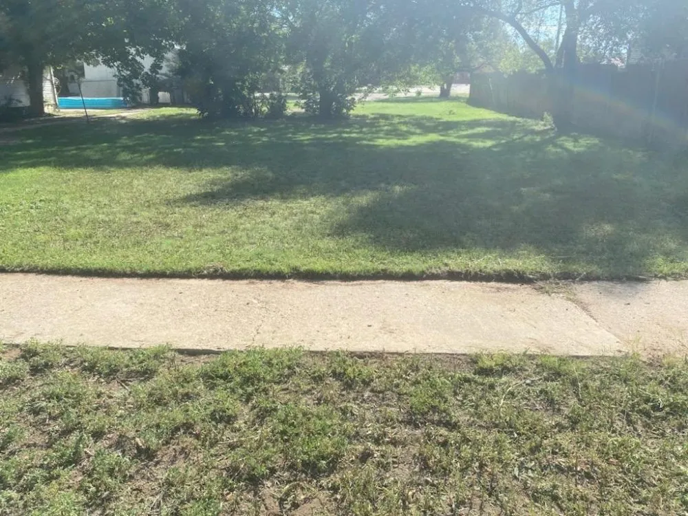 Affordable lawn mowing service for homes in Amarillo, TX by SJ's Lawn Care