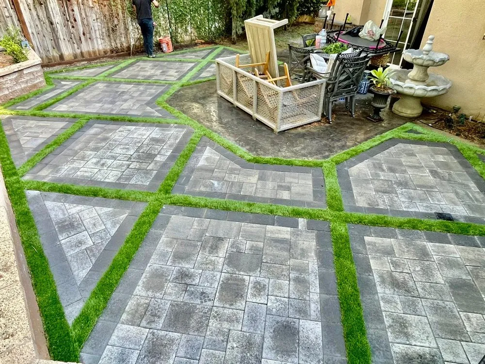 Affordable landscape design for homes in Playa Del Rey, CA by SJZ Construction & Remodeling