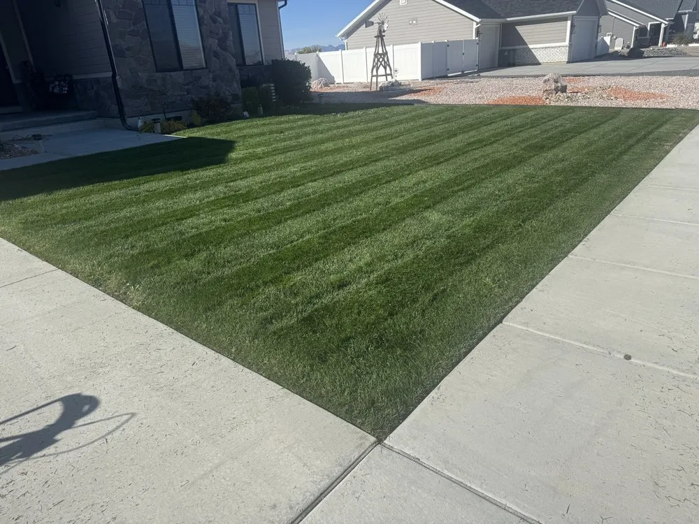 Custom garden landscaping in Knoxville, TN by SK Landscaping & Lawn Care