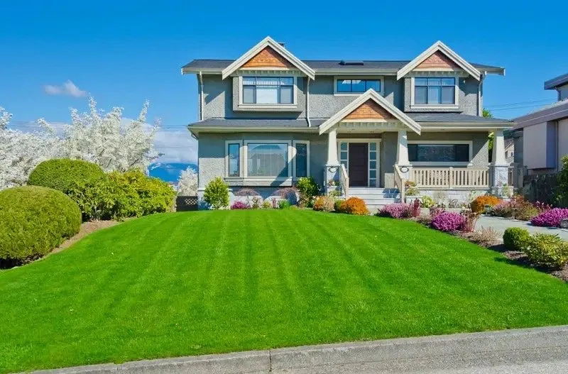 Custom lawn mowing service experts serving Mount Vernon, WA - Skagit Lawn Care