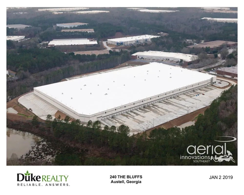 Trusted yard maintenance for year-round maintenance across Lilburn, GA - SKB Industries