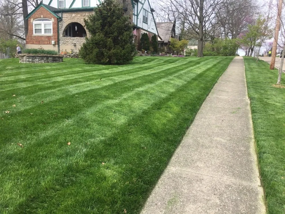 Top-rated outdoor landscaping experts serving Cincinnati, OH - Skeens Lawn Care Services