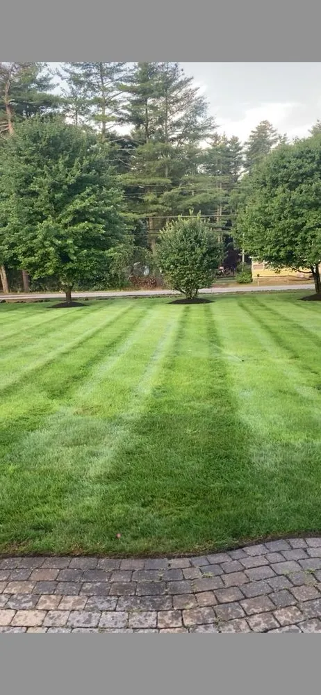 Affordable lawn care service for beautiful yards across Merrimack, NH - Skelley Landscaping