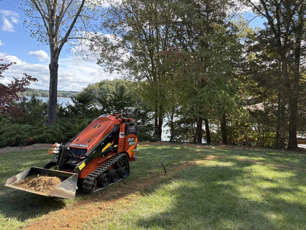 Expert lawn mowing service experts serving Goochland, VA - Ski Irrigation