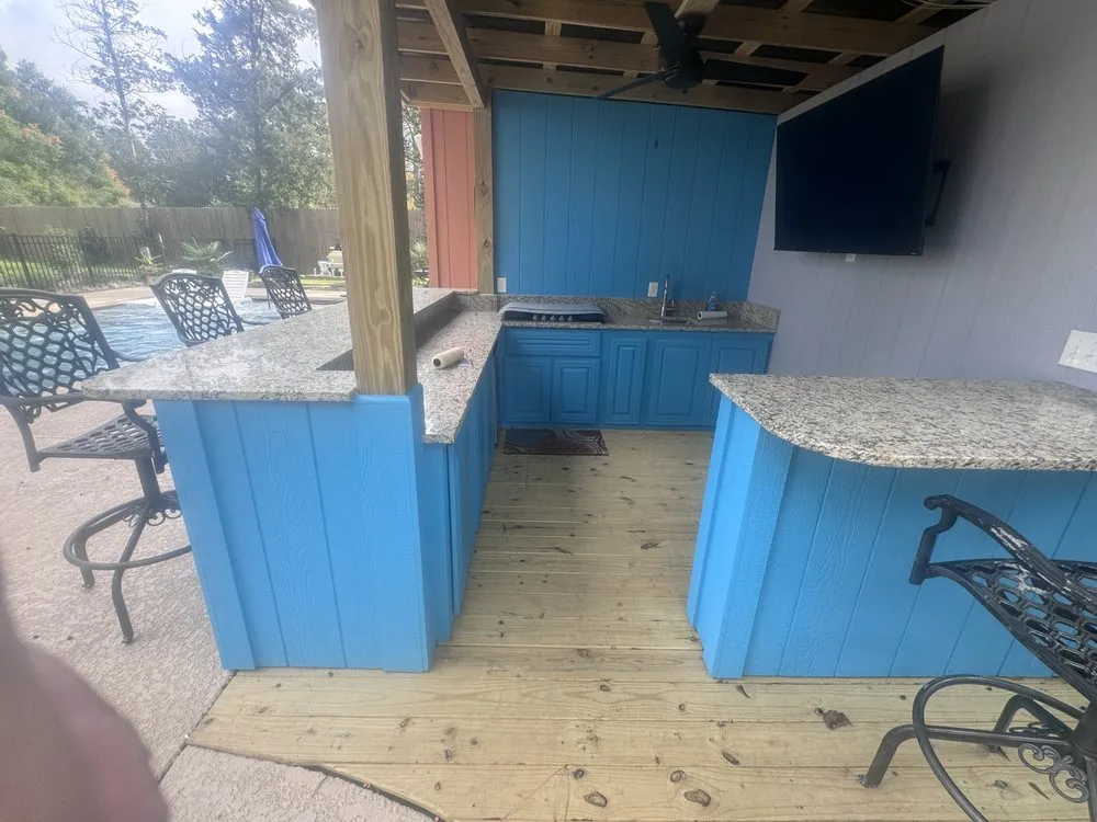 Professional garden landscaping experts serving Lafayette, LA - Skid Pro Services