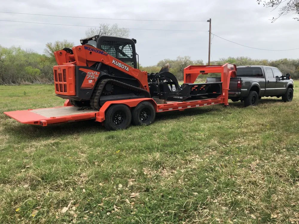 Local garden landscaping experts serving Goliad, TX - Skid-R-Done