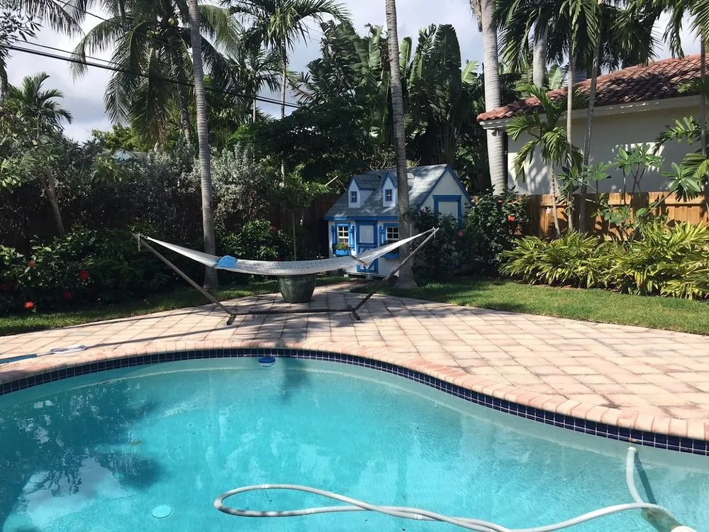 Custom outdoor landscaping in Fort Lauderdale, FL - Skiff and Company