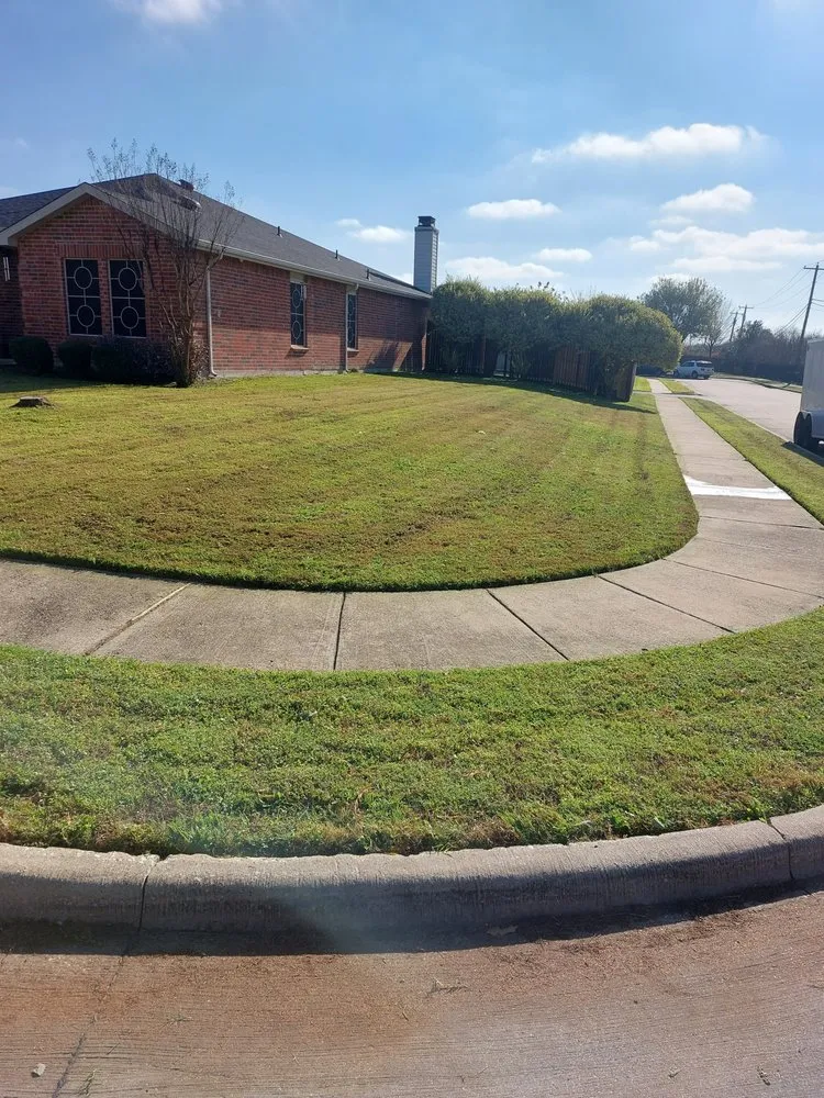 Custom lawn care service in Cedar Hill, TX by Skinners Lawn Care Management