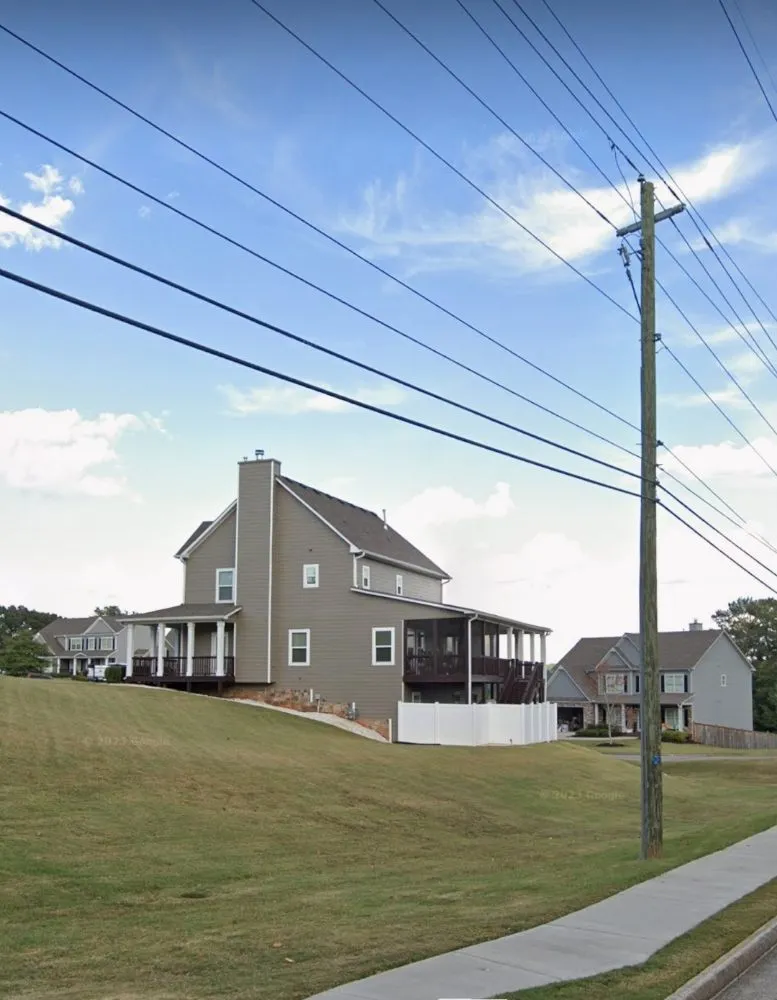 Local yard cleanup service in Cartersville, GA by Skinny Scapes