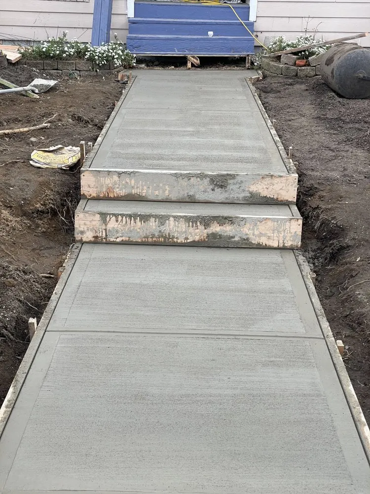 Custom residential landscaping for outdoor upgrades across Lynnwood, WA - Skinny’s Landscaping & Construction