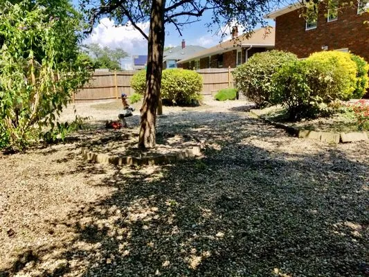 Skippy’s Landscape & Design Logo