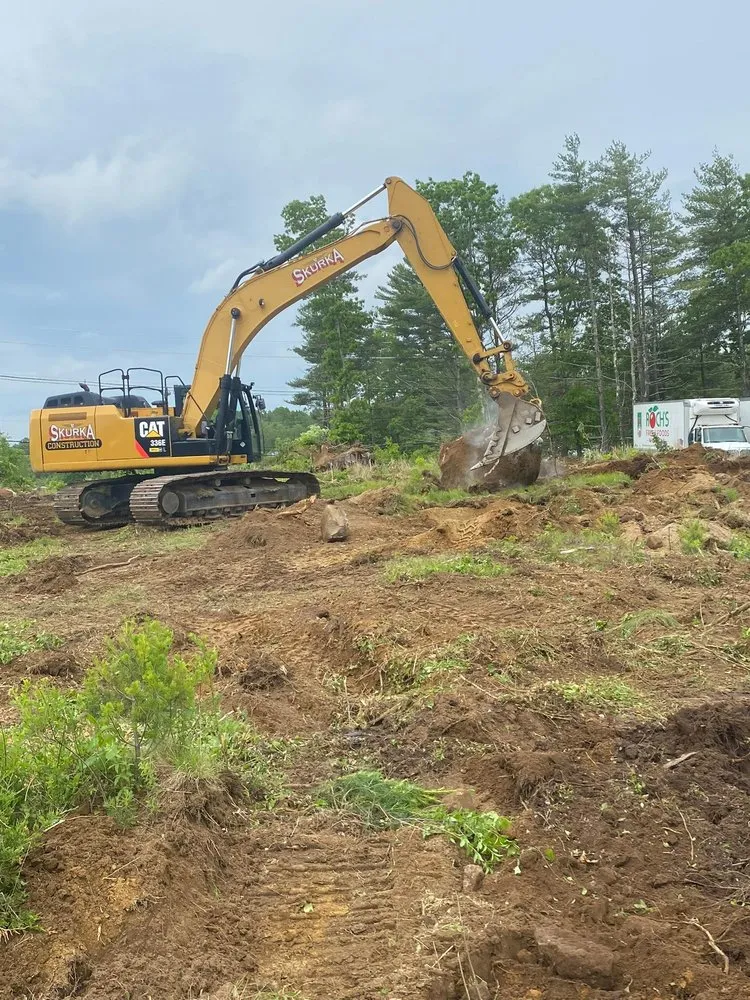 Top-rated yard cleanup service in West Warwick, RI - Skurka Construction