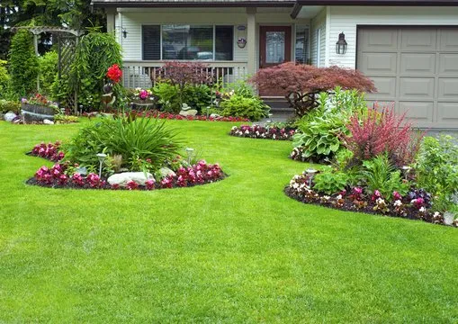 Professional outdoor landscaping in Seattle, WA by Sky Landscape