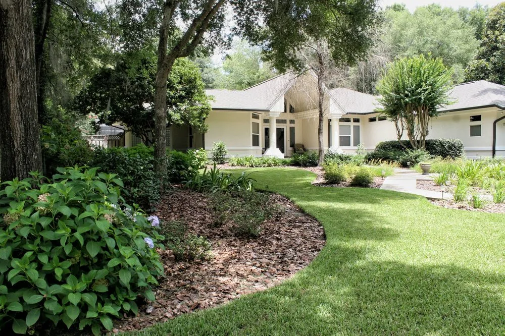 Custom lawn care service experts serving Gainesville, FL - SkyFrog Landscape