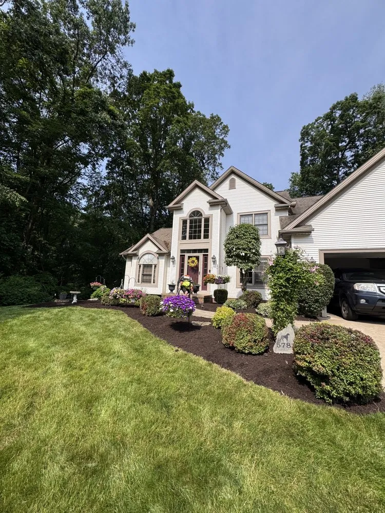 Trusted residential landscaping experts serving Canton, OH - Skyline Landscaping