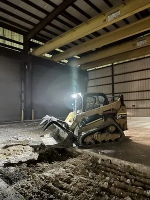 Skywalker Pavers & Demolition Logo