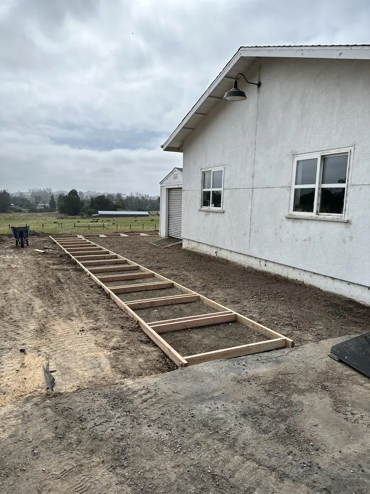 Top-rated lawn care service in Petaluma, CA - Skywood Landscaping