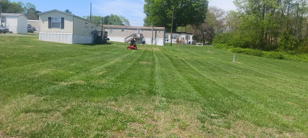 Affordable lawn care service experts serving Hickory, NC - S&L Landscaping And Mowing Service