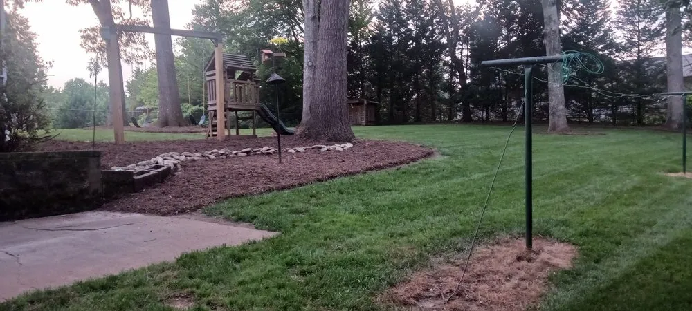 Expert lawn mowing service experts serving Hickory, NC - S&L Landscaping And Mowing Service