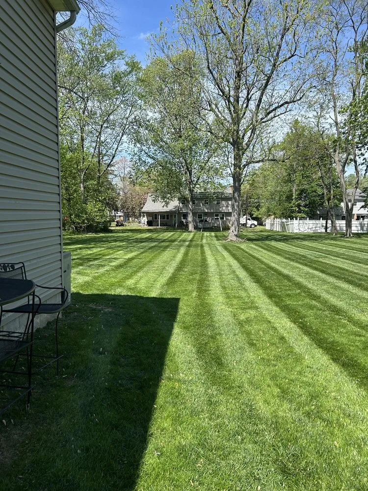 Professional yard maintenance experts serving Philadelphia, PA - SL Landscaping