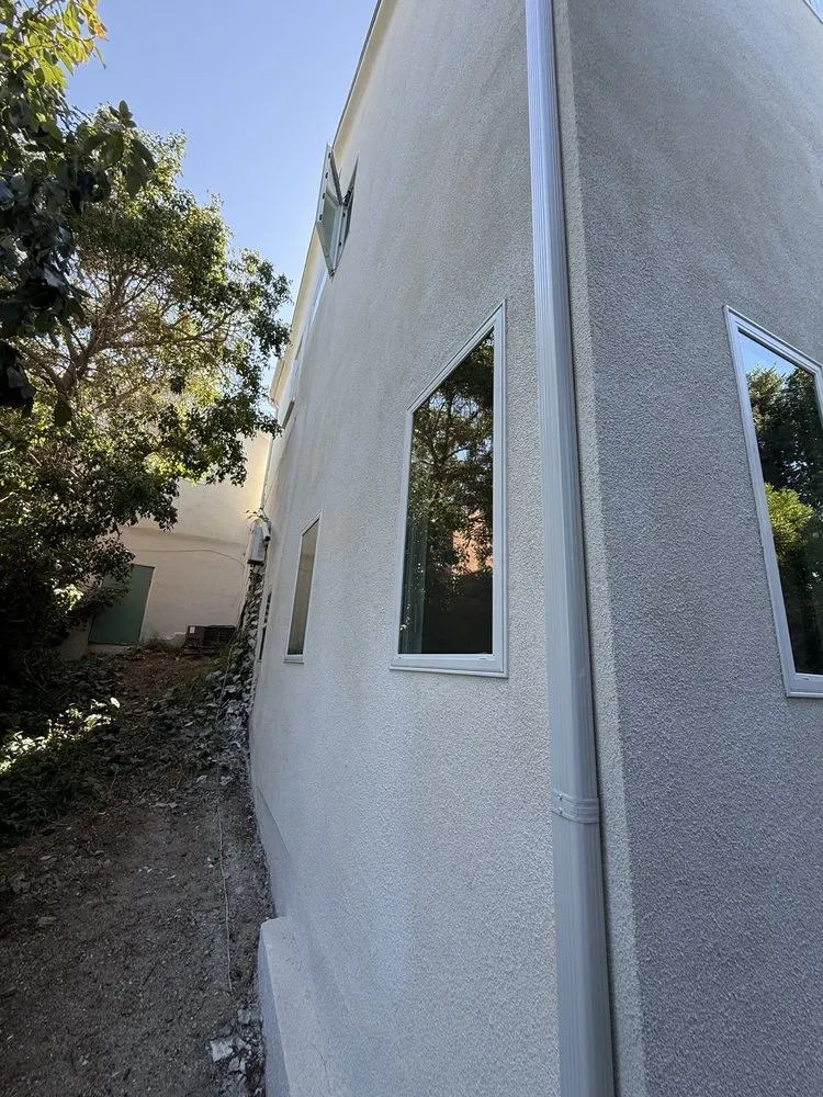 Local yard cleanup service near you across Los Angeles, CA - SL Services