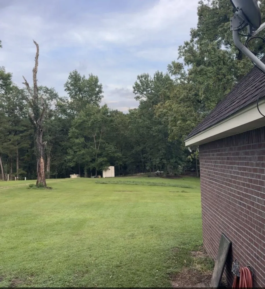 Affordable lawn care service near you across Hattiesburg, MS - Slades Lawn Care Services