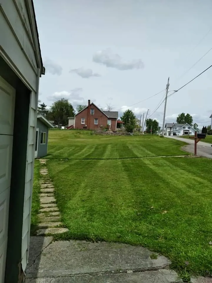 Custom lawn care service for residential properties in Markleysburg, PA by Slaughter Lawncare & Excavation