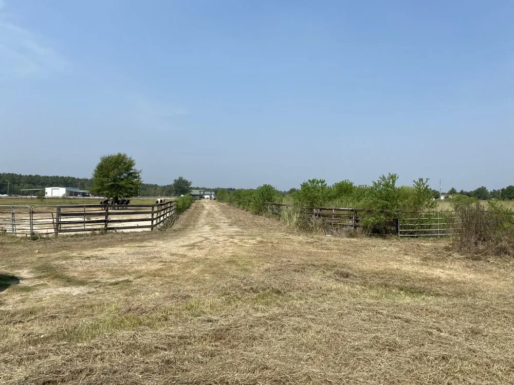 Local garden landscaping for residential properties across Reeves, LA - Slayden’s Lawn Care