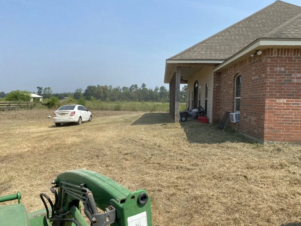 Top-rated lawn mowing service in Reeves, LA - Slayden’s Lawn Care