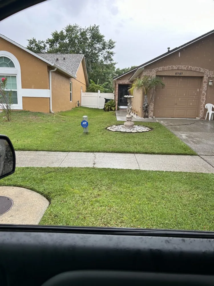Local lawn mowing service in Orlando, FL - Sleber Lawn Care