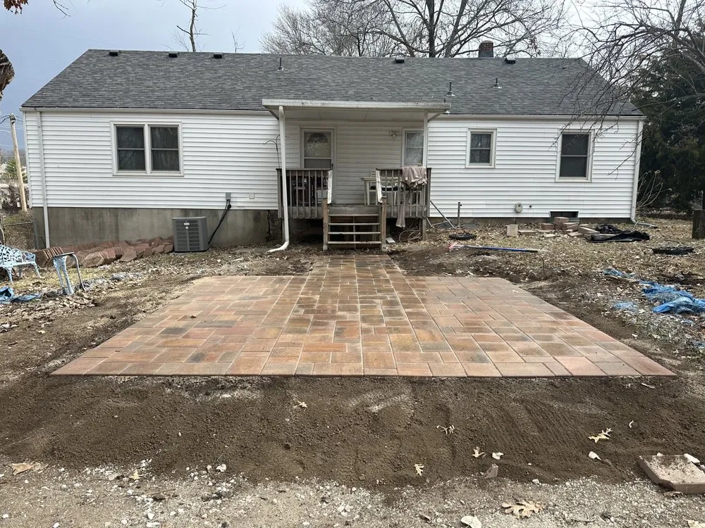 Reliable yard cleanup service for year-round maintenance across Grain Valley, MO - Sleek Construction