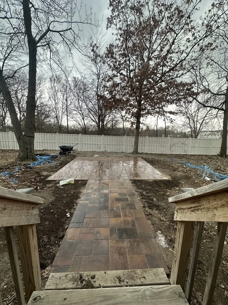 Reliable yard cleanup service in Grain Valley, MO by Sleek Construction
