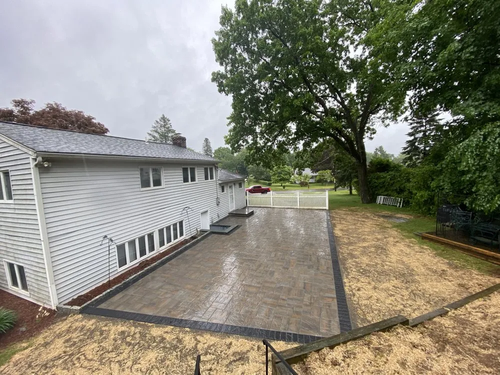 Local garden landscaping for year-round maintenance in New Rochelle, NY by SLI Construction