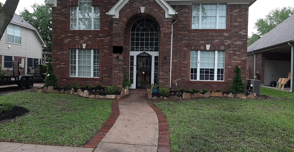 Professional residential landscaping in Seabrook, TX by Slice N Dice Lawn Care