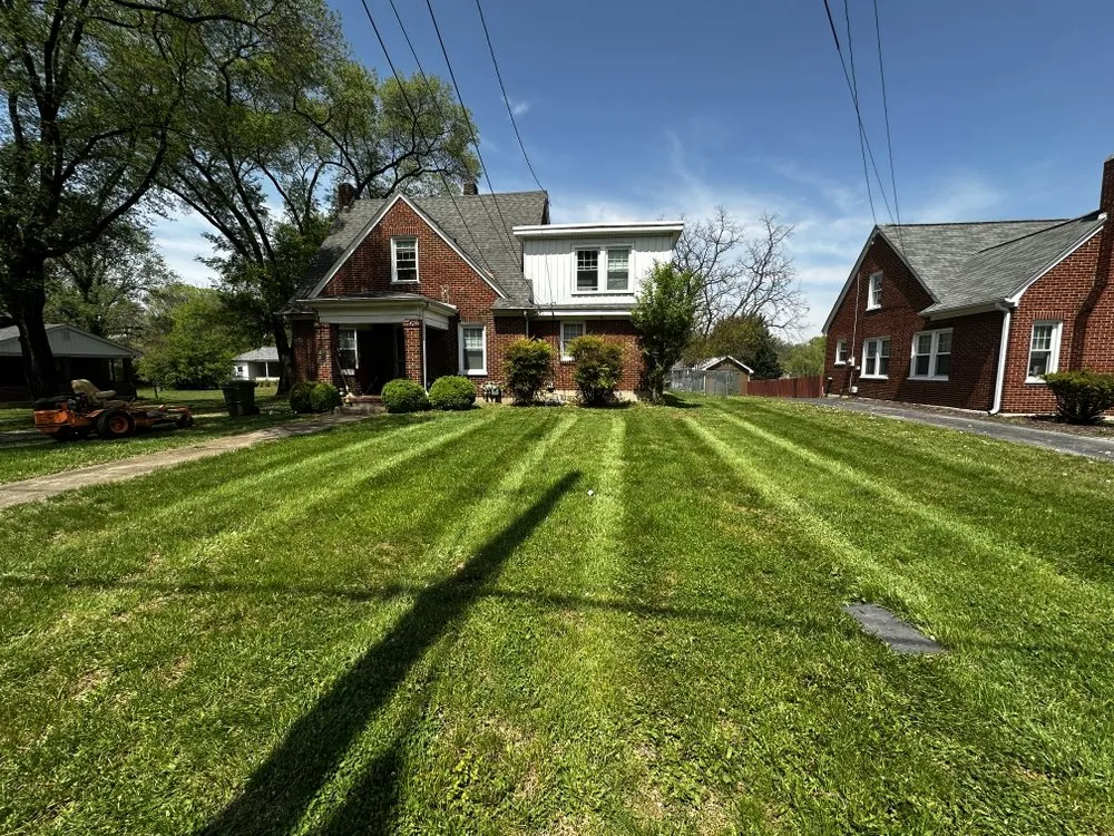 Local lawn care service in Roanoke, VA - Slick Cuts Lawn Care