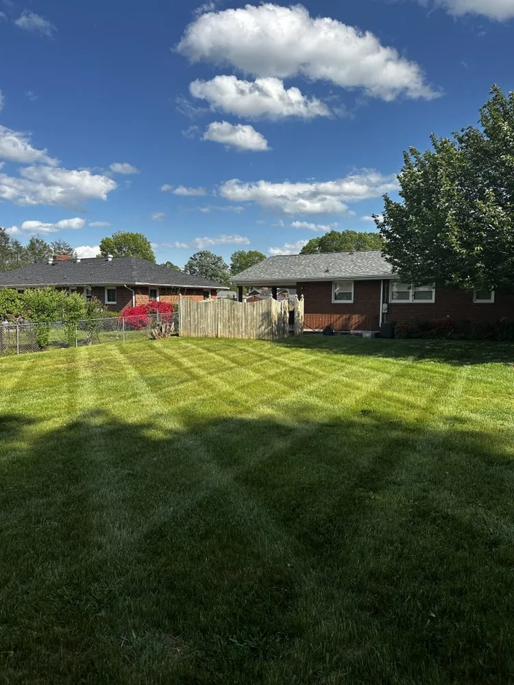 Top-rated outdoor landscaping in Roanoke, VA by Slick Cuts Lawn Care