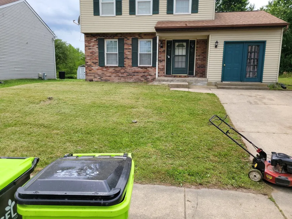 Local yard maintenance in Edgewood, MD - Slicks Lawncare Services