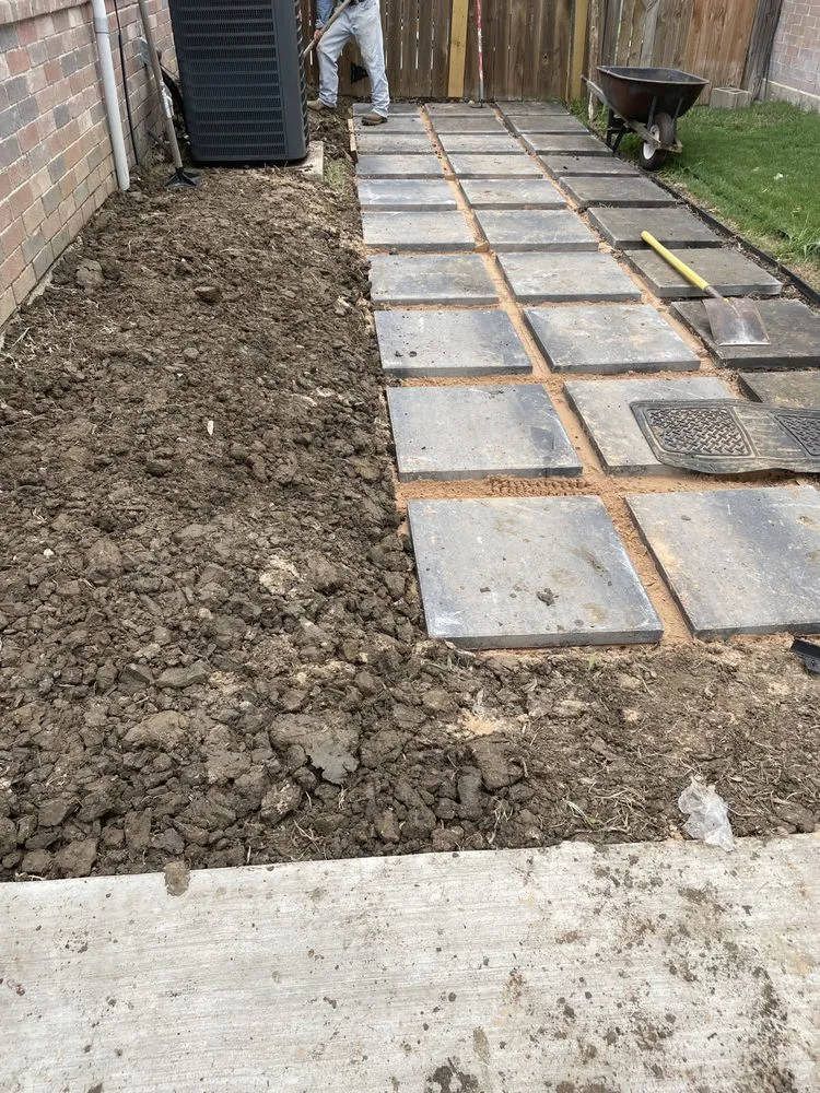 Professional residential landscaping experts serving Venus, TX - S.L.I.M. Contracting