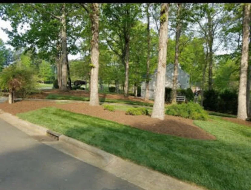 Local yard maintenance in Newton, NC by Slim’s Mulch Services