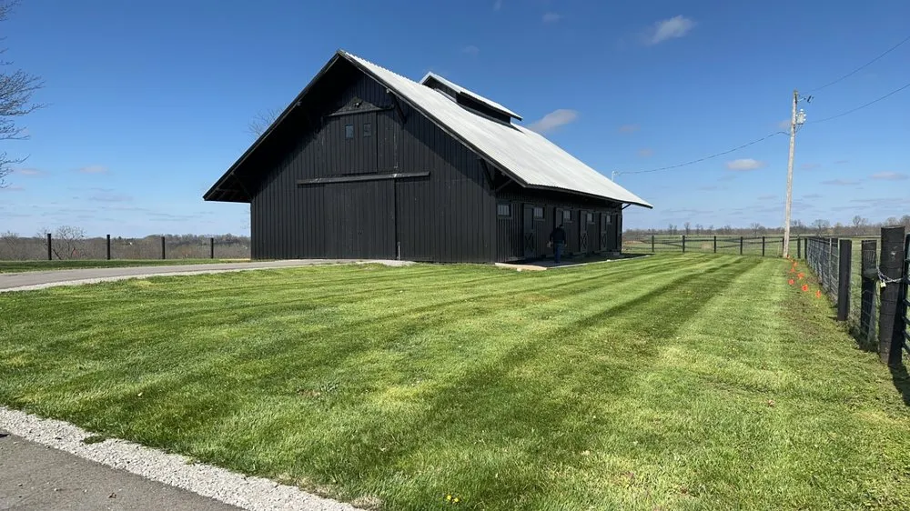 Local lawn mowing service experts serving Carlisle, KY - Sling’n Blades Lawn Care