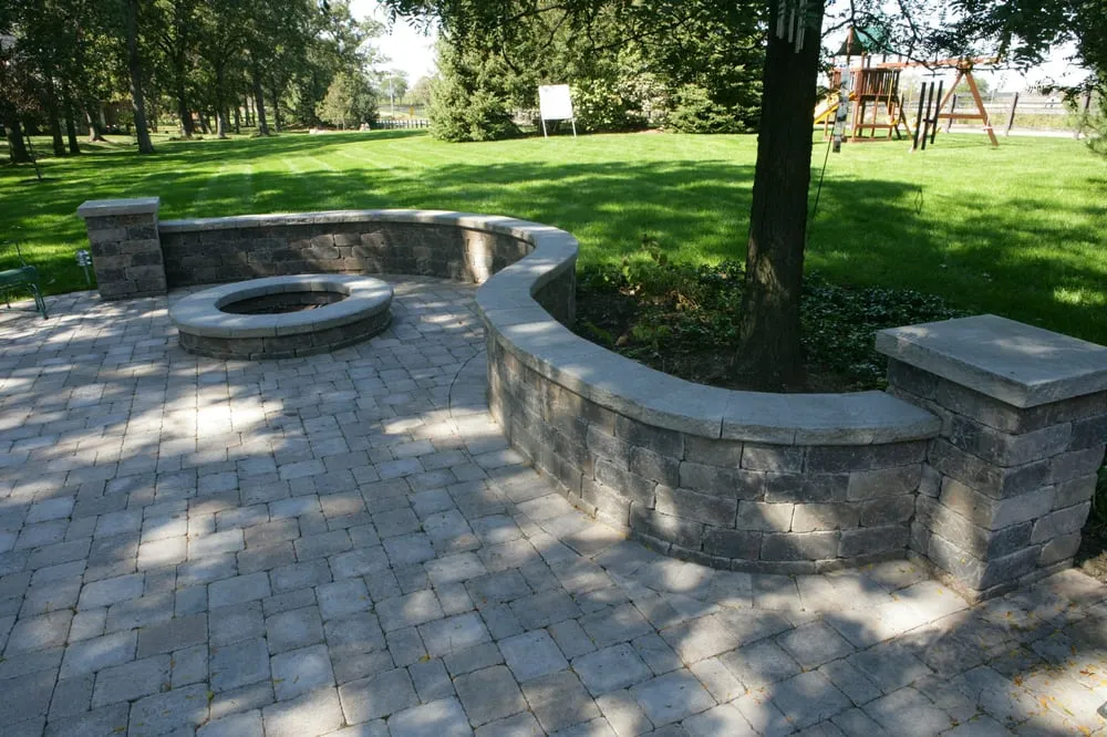 Reliable garden landscaping experts serving Libertyville, IL - Sloan's Brick Paving