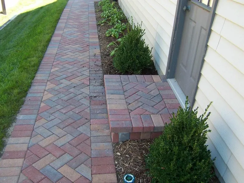 Expert garden landscaping in Libertyville, IL - Sloan's Brick Paving