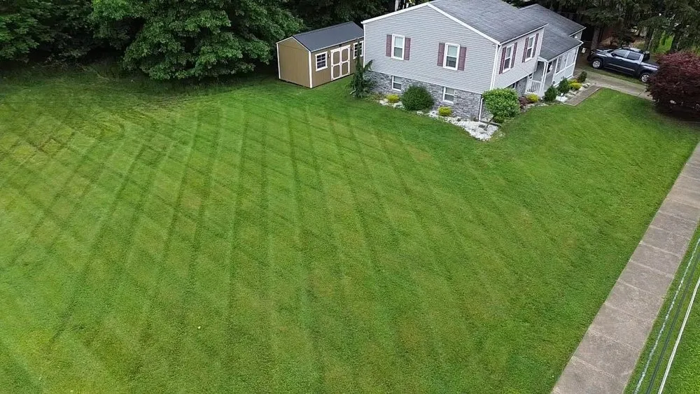 Custom lawn care service in New Castle, PA - Sluder Lawn Care