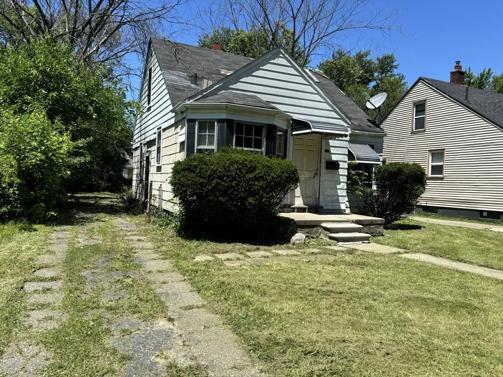 Affordable landscape installation experts serving Detroit, MI - Sly & Lids Property Preservation & Landscapes