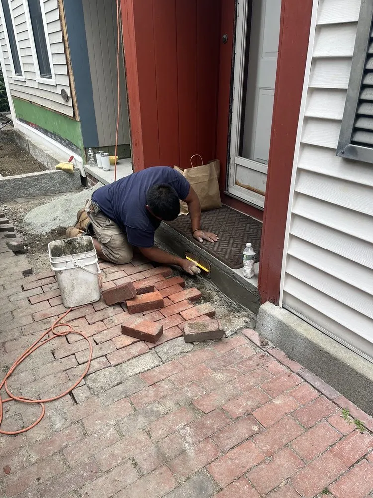 Expert landscaping services experts serving Waltham, MA - S&M Landscaping & Construction