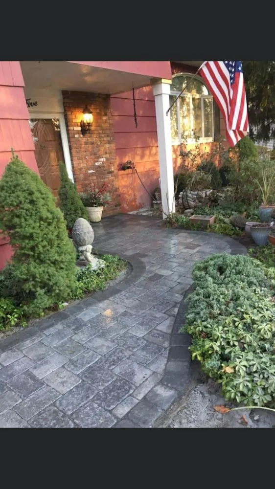 Expert lawn mowing service experts serving Morristown, NJ - S&M Landscaping and Masonry