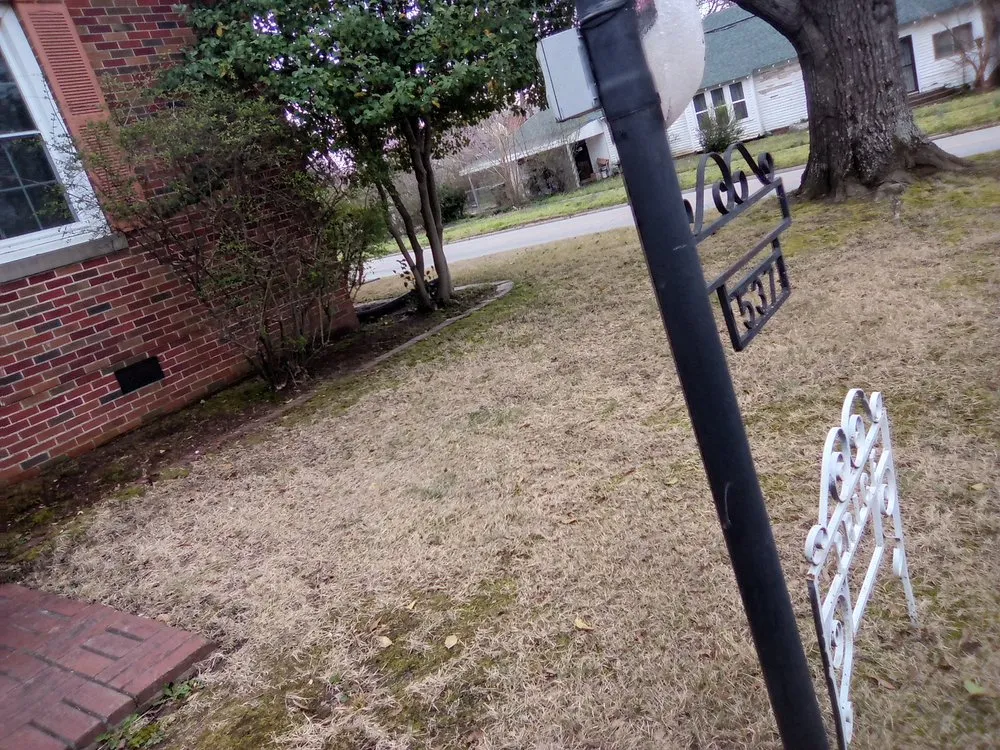 Affordable landscaping services experts serving Jonesboro, AR - S&M LawnPro